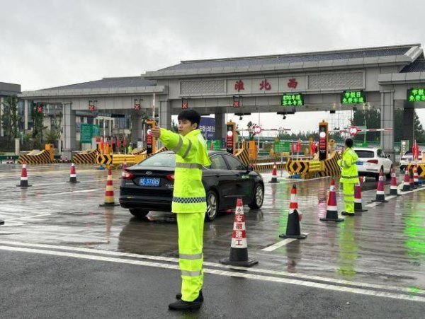 卢深策略 徐淮阜高速双节交通保障圆满收官