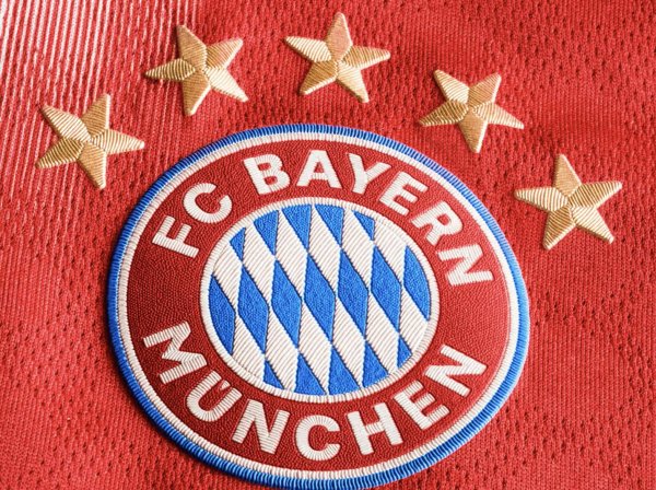 创盈中心 官方：巴黎警方临时限制客队球迷交通方式，拜仁方面无法接受